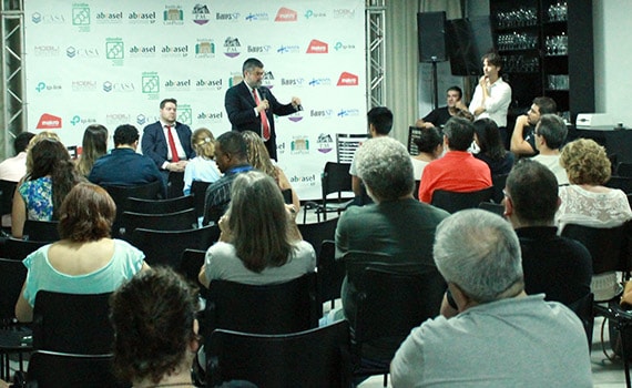 CCurso no Pacaembu  Curso no Pacaembu